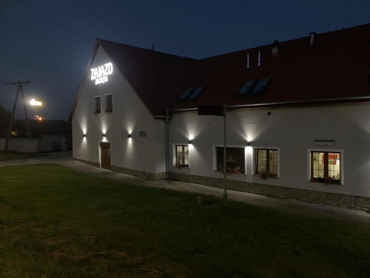 Zajazd Zacheta Kamienna Gora Bagian luar foto