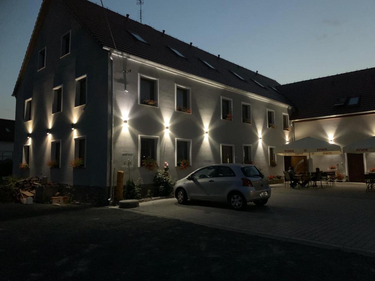 Zajazd Zacheta Kamienna Gora Bagian luar foto