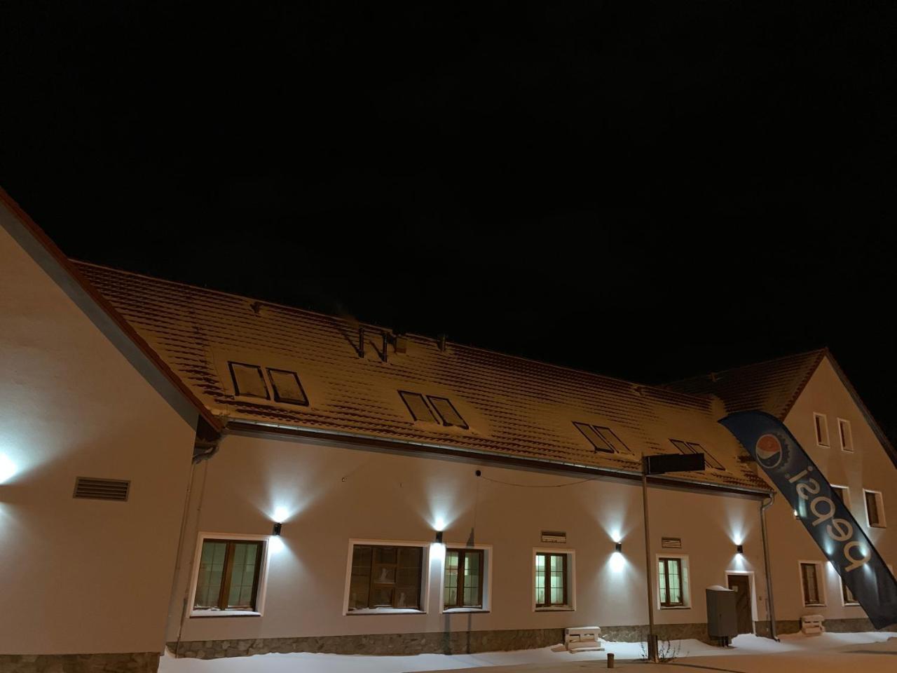 Zajazd Zacheta Kamienna Gora Bagian luar foto